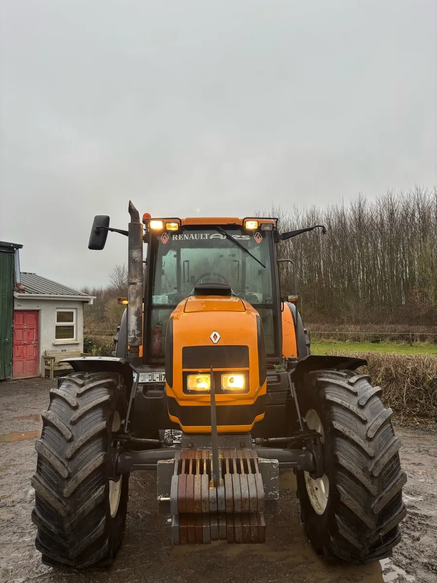 Renault ares 735 R2 - Image 2
