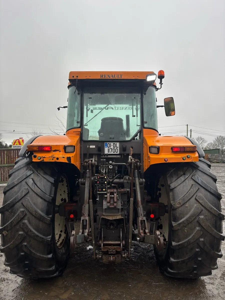 Renault ares 735 R2 - Image 4