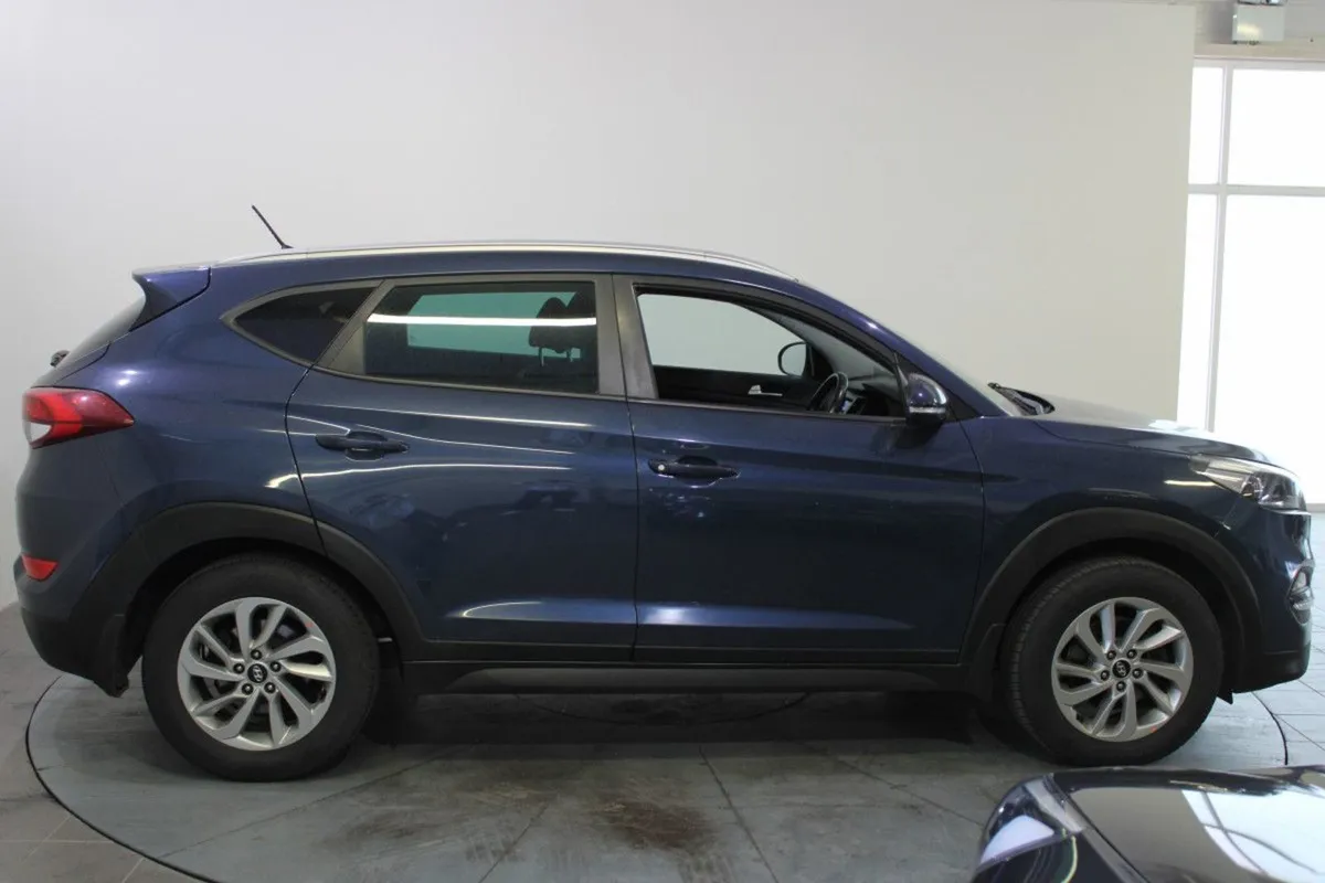 Hyundai Tucson Comfort Plus 1.7 5DR - Image 3