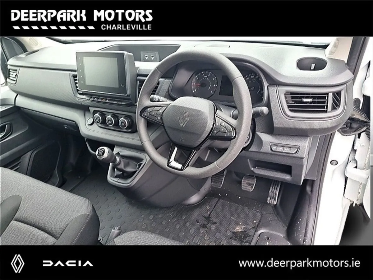 Renault Trafic LWB 150 BHP - Image 4