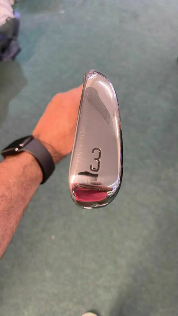 Titleist U505 3rd Gen 3 Utility New €299 Now €199 - Image 2