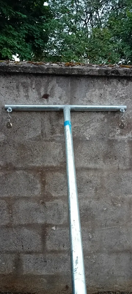Clothesline Poles - Image 2