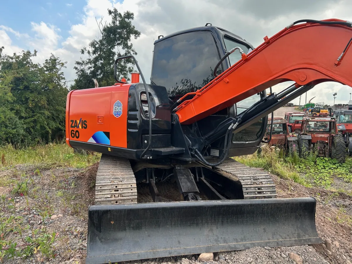 2014 Hitachi Zaxis 60 - Image 4
