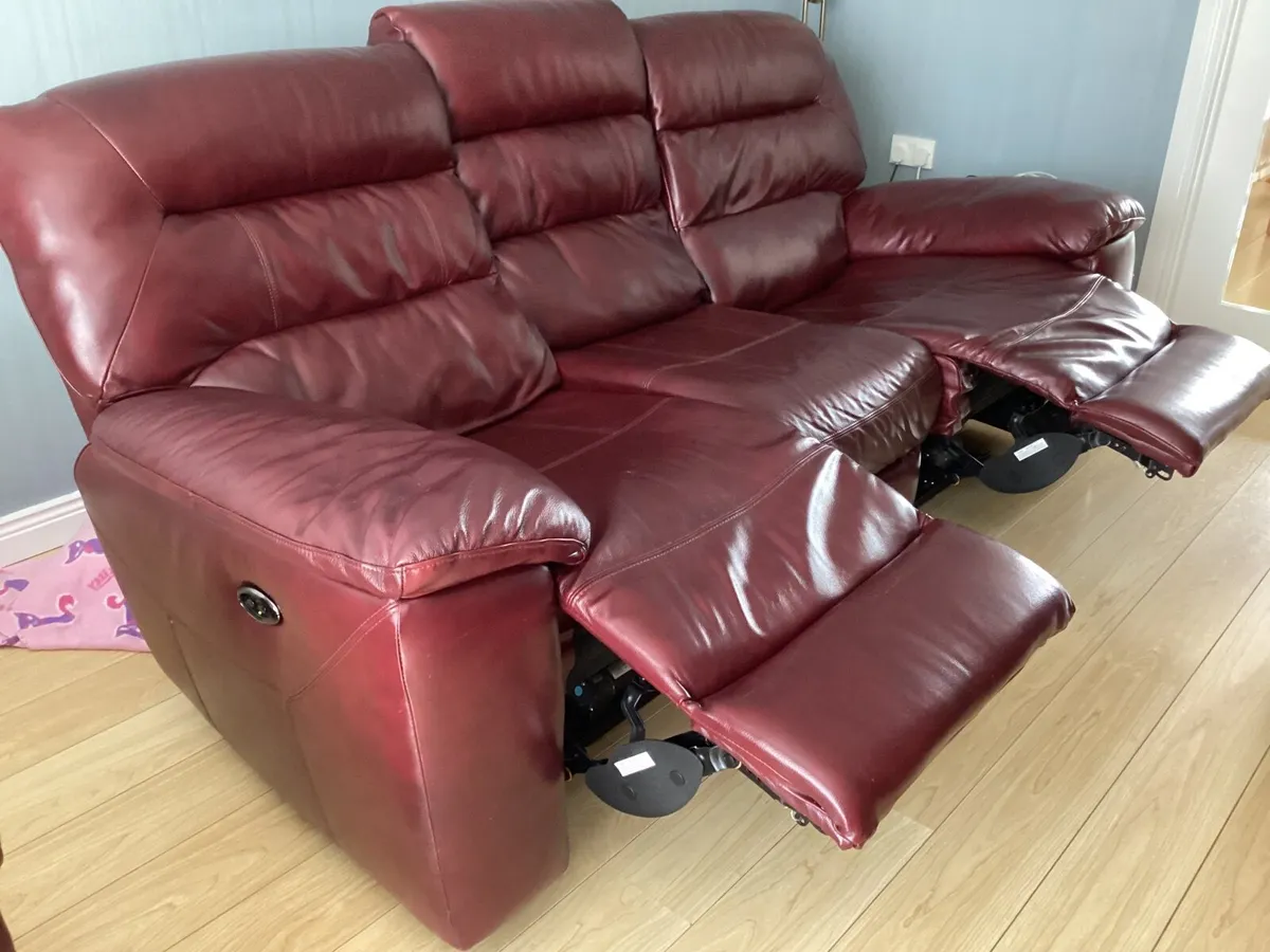 Leather 3 piece suite - Image 1