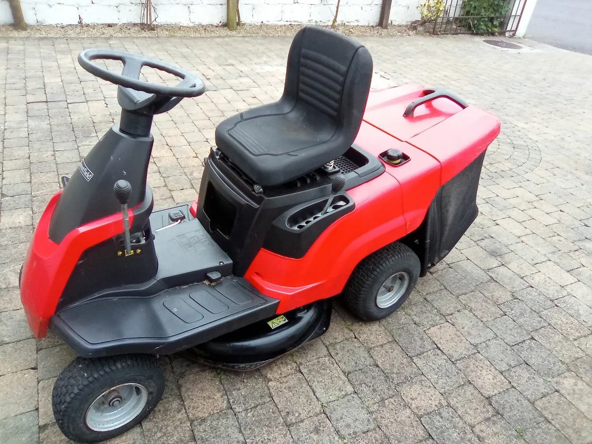 Ride on lawnmower - Image 2