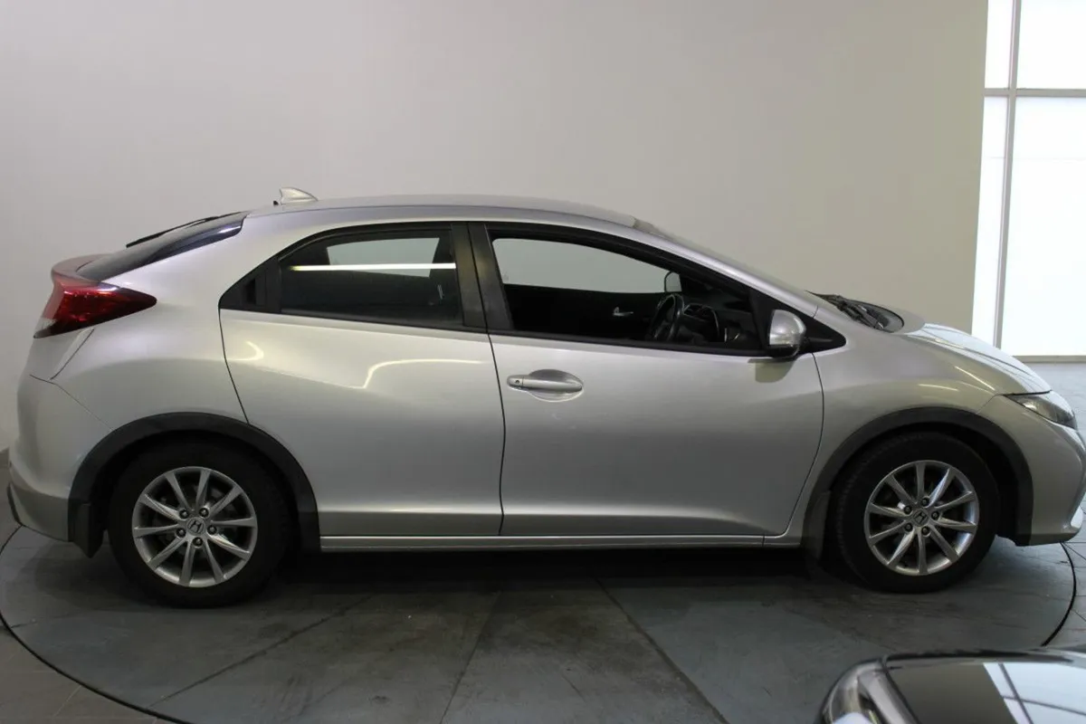 Honda Civic I-vtec Sport 1.4 4DR - Image 4