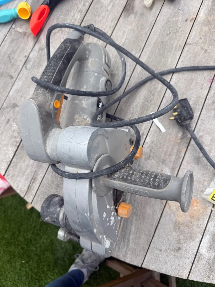 TITAN TTB293WCH 150MM 1700W ELECTRIC WALL CHASER - Image 2