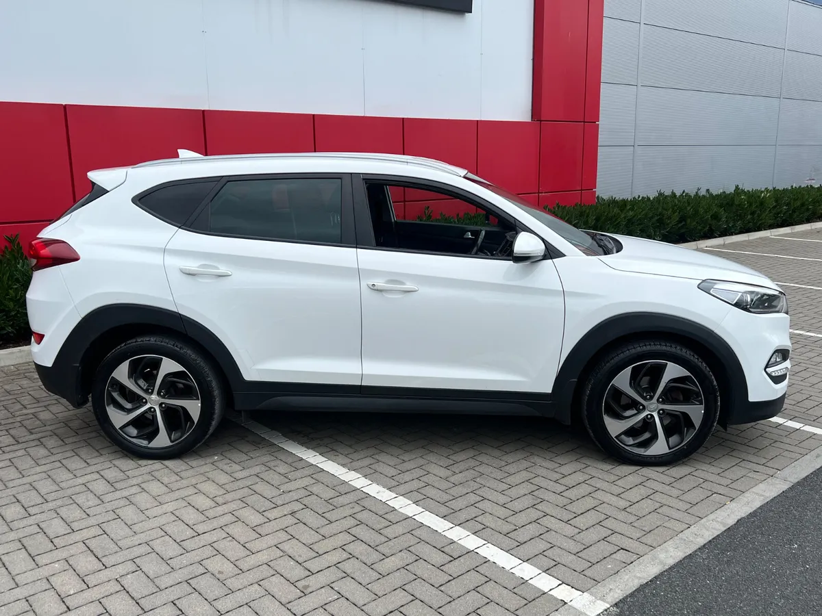 Hyundai Tucson 2018 Automatic - Image 4