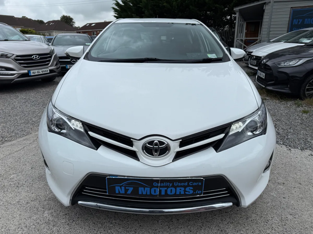 2015 Toyota Auris  1.4 ACTIVE - Image 3