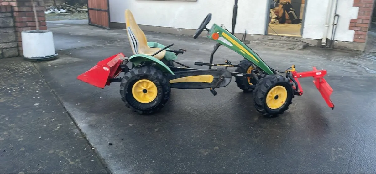 Berg John Deere go cart - Image 4