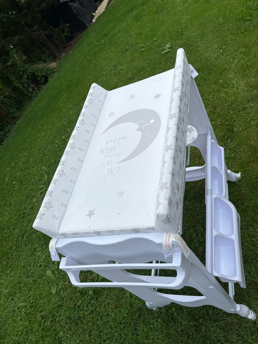 Babylo changing table - Image 2