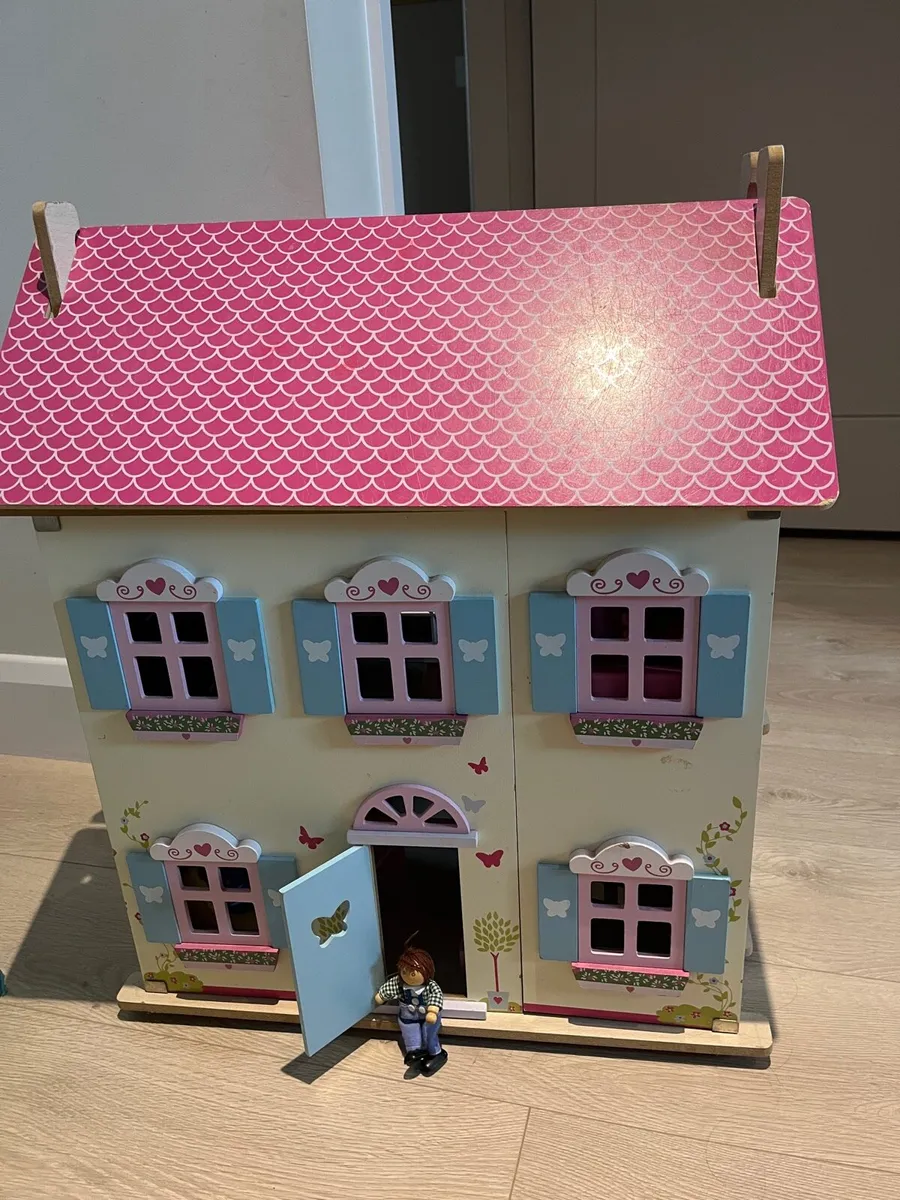 Doll’s House - Image 1