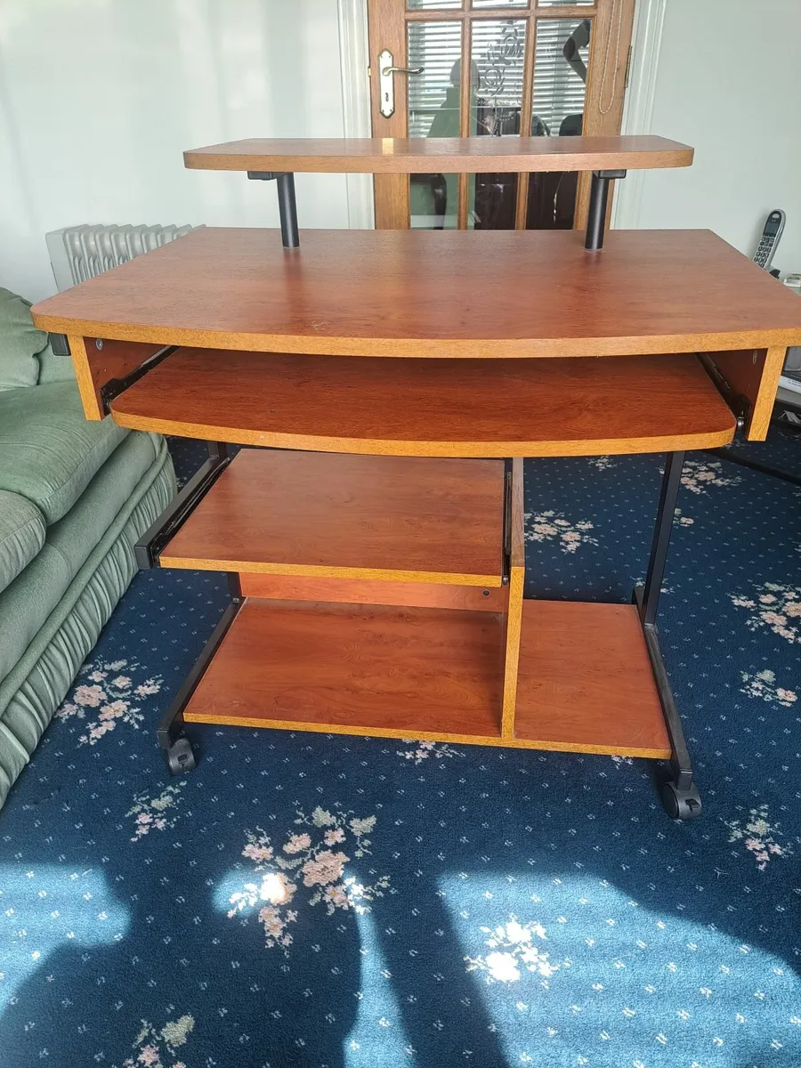 Computer and printer desk - Image 2