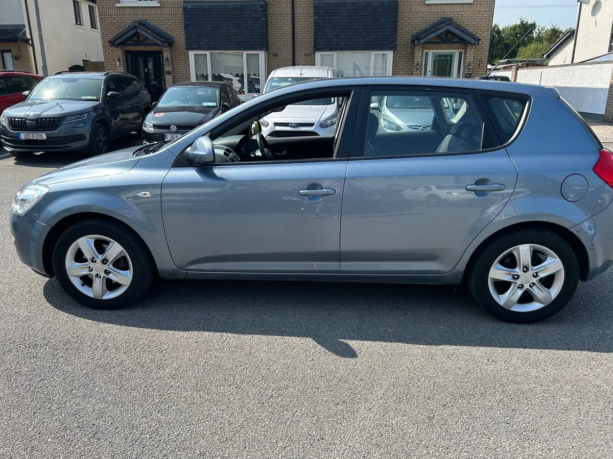 1.6 Kia Ceed CRDI 2009 - Image 3