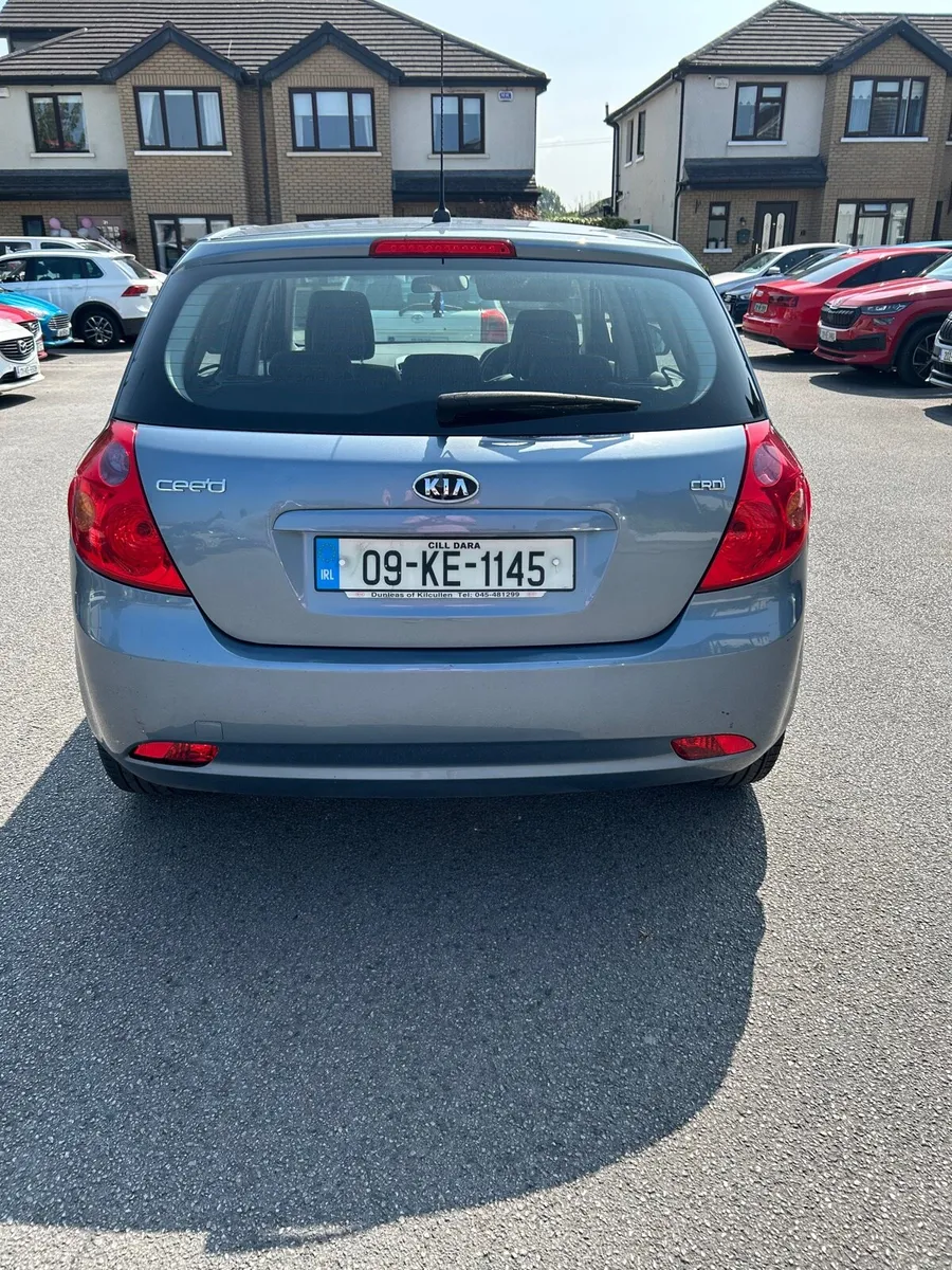 1.6 Kia Ceed CRDI 2009 - Image 4