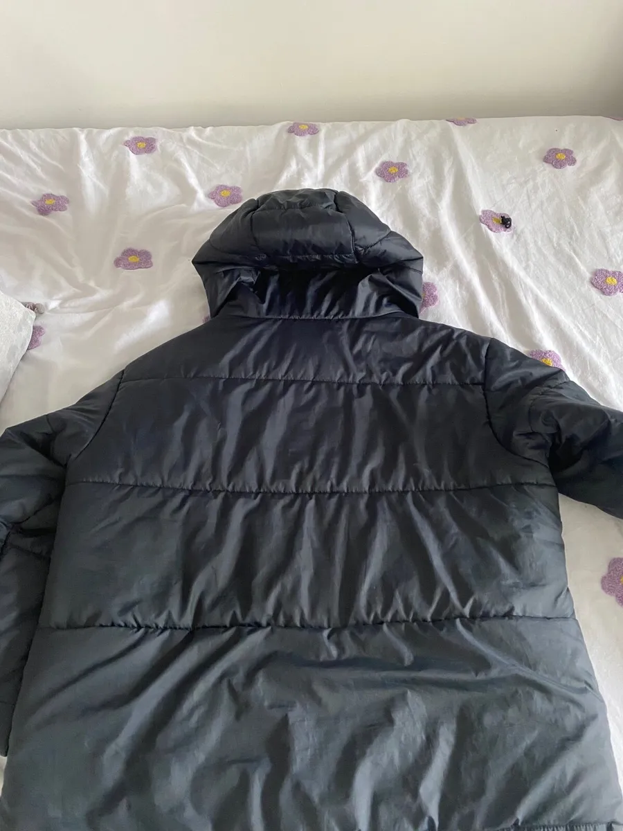 Nike coat - Image 2