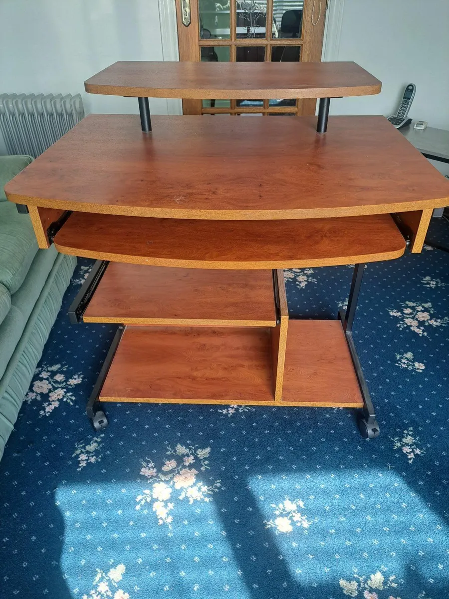 Computer and printer desk - Image 1