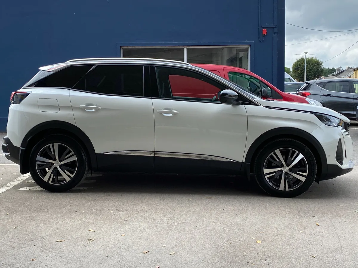 Peugeot 3008 1.5 BlueHDi 130bhp Auto Allure - Image 2