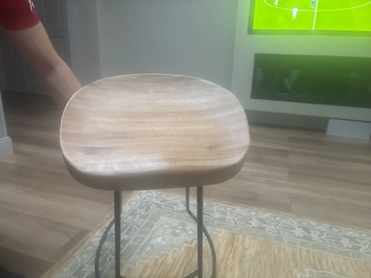 island stools - Image 3