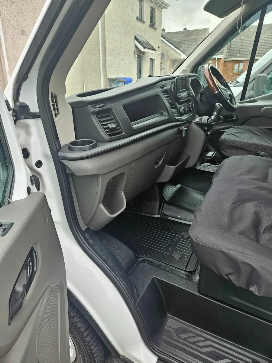 Ford Transit 2020 - Image 2