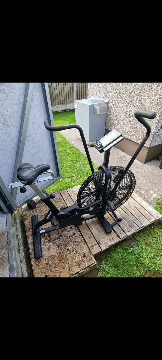 Assault Bike - Very good condition - Image 2