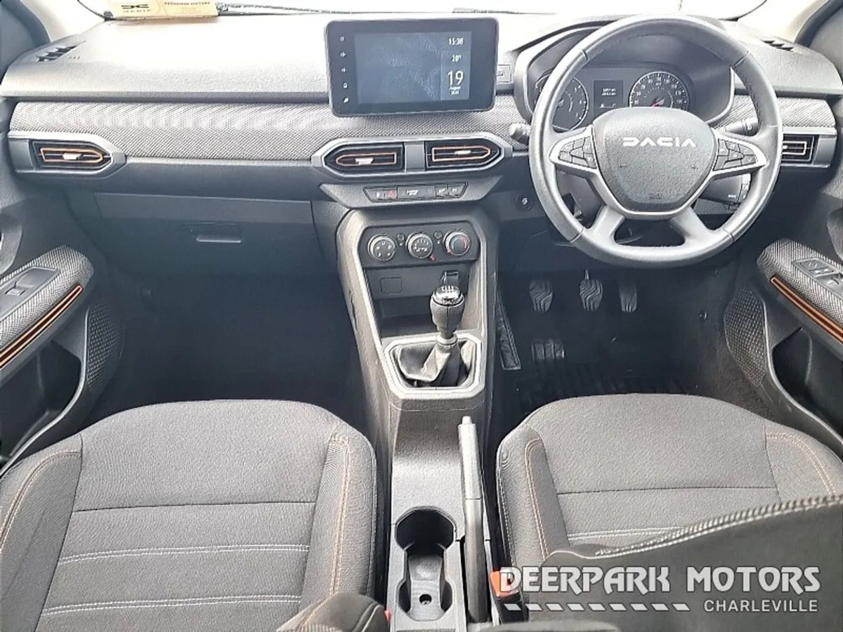 Dacia Sandero Stepway TCe 90 Stepway Comfort - Image 2
