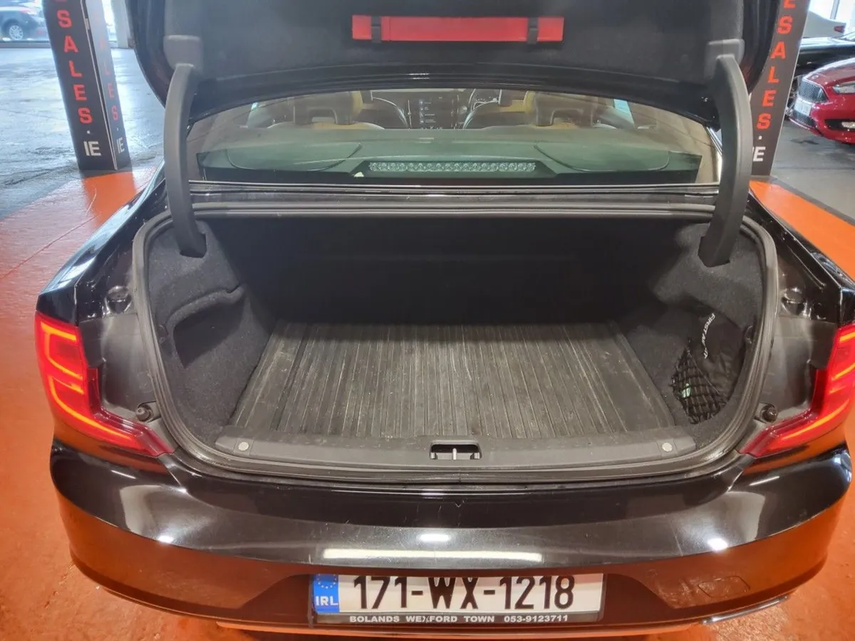 Volvo S90 D4 2.0l 190hp Inscription Geartronic - Image 4