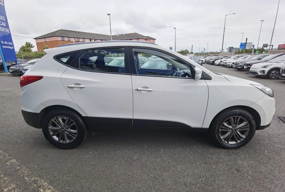 HYUNDAI IX35 1.7CRDI SE - Image 4