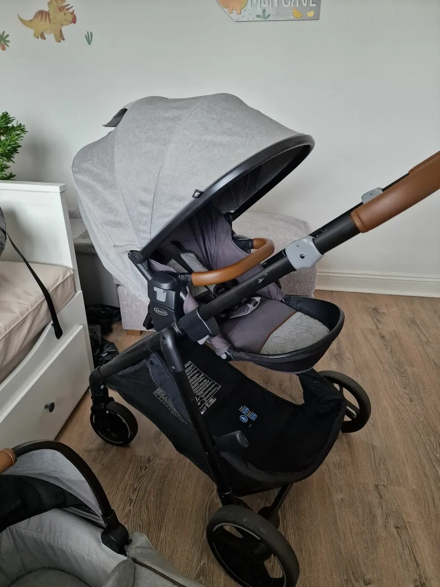 Graco Near2Me Travel system - Image 2