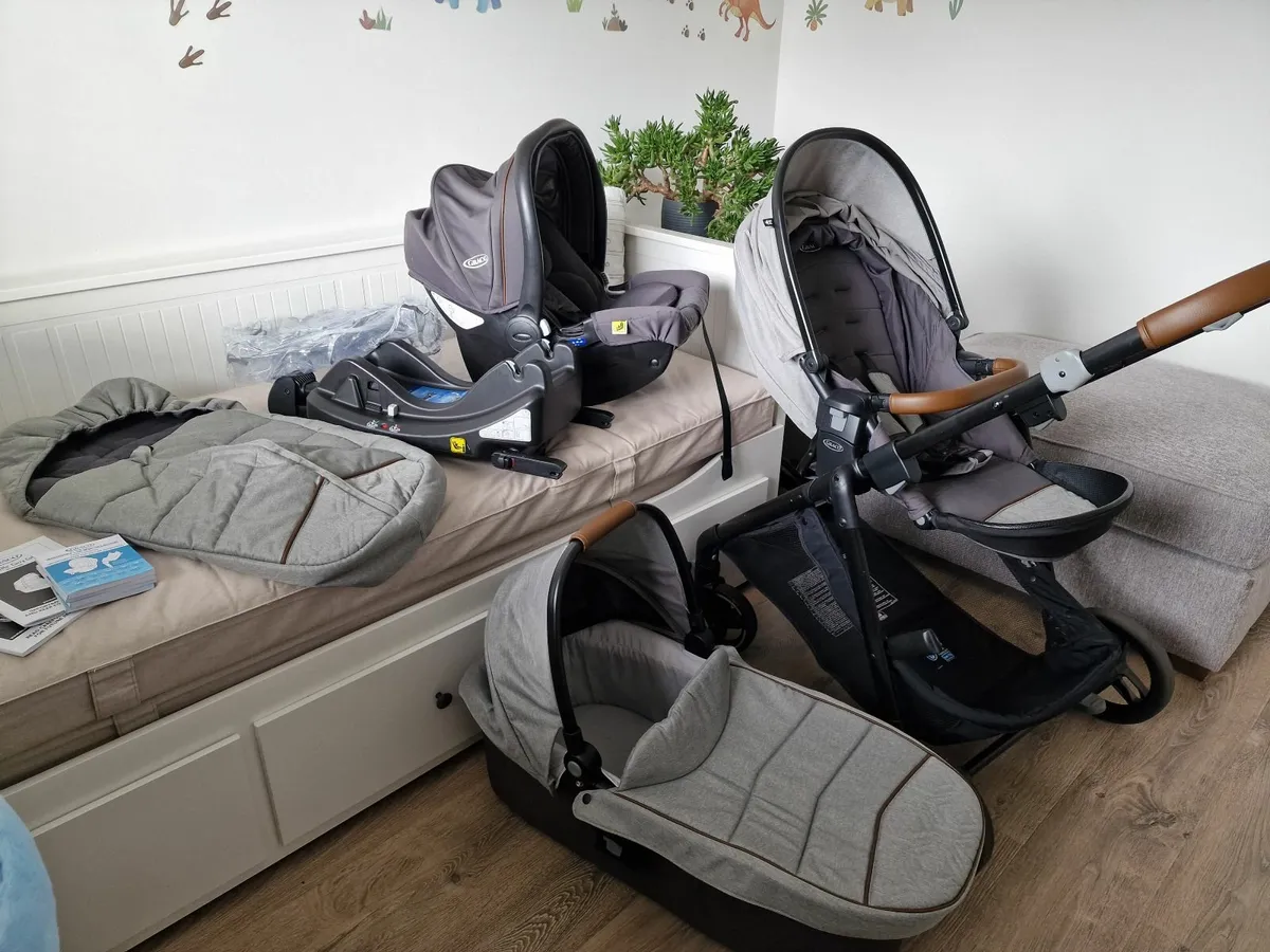 Graco Near2Me Travel system - Image 1