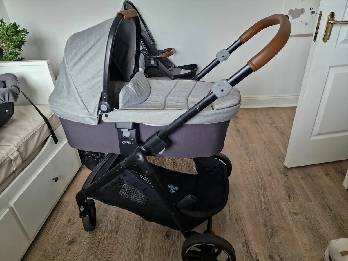Graco Near2Me Travel system - Image 3