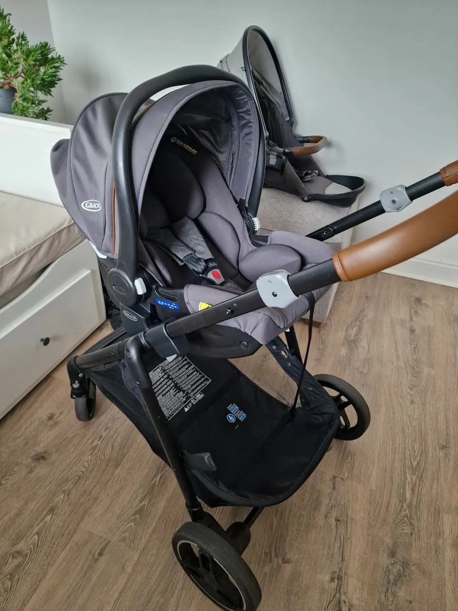 Graco Near2Me Travel system - Image 4