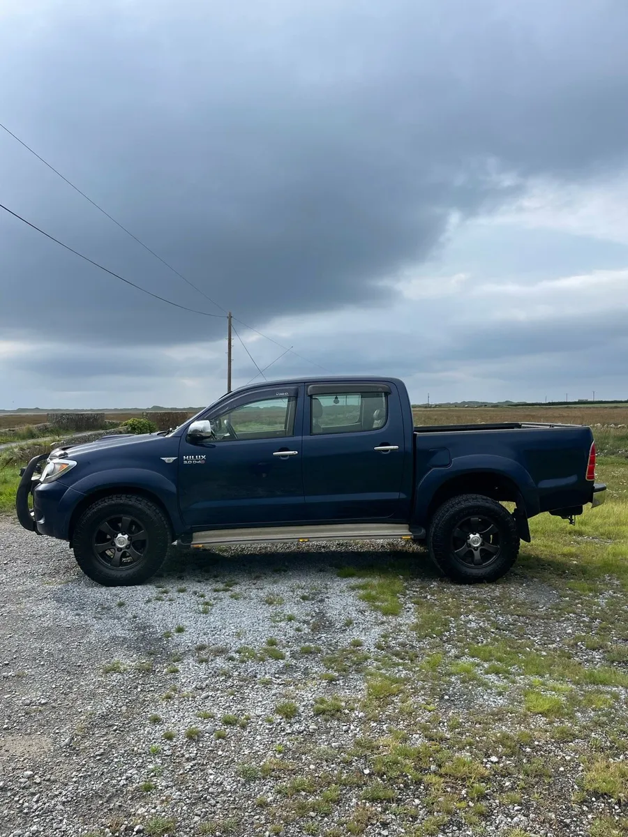 Toyota Hilux - Image 3