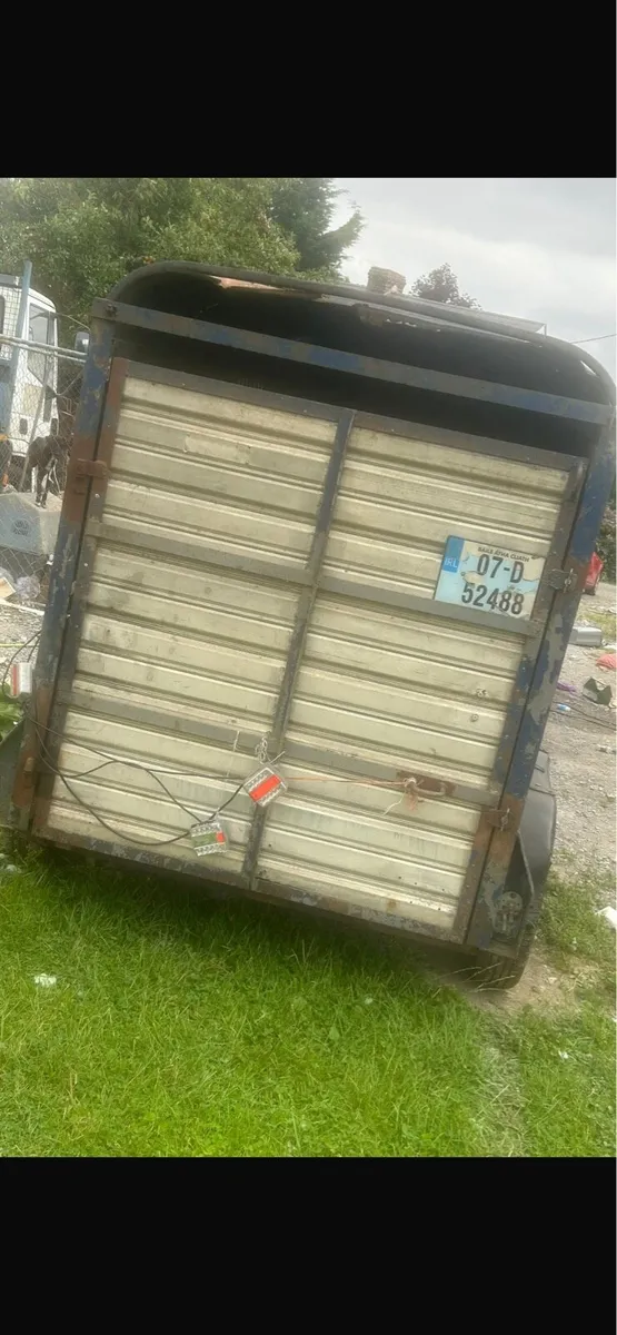 Cattle box - Image 2
