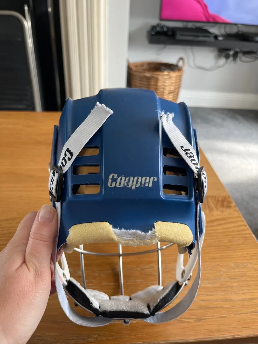 Cooper SK100 hurling helmet - Image 3
