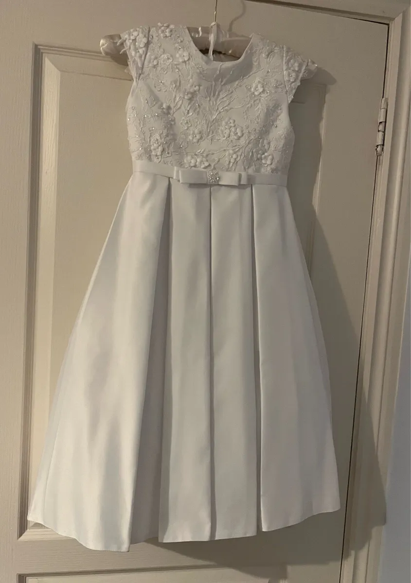 Communion dress - Image 2