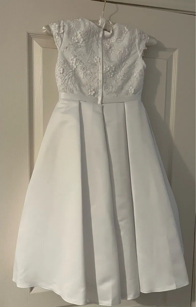 Communion dress - Image 3