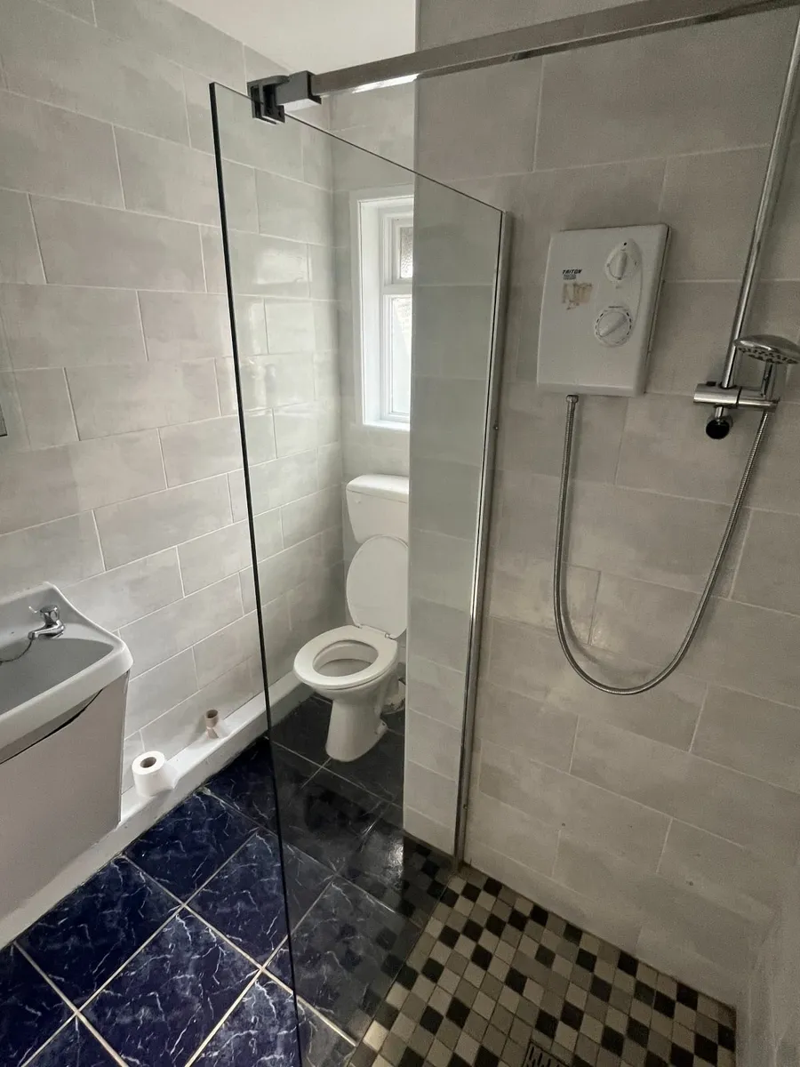 Triton electric shower