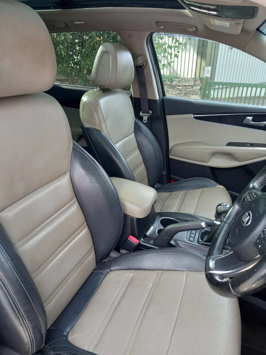 2016 Kia Sorento 2.2 Diesel - Image 4