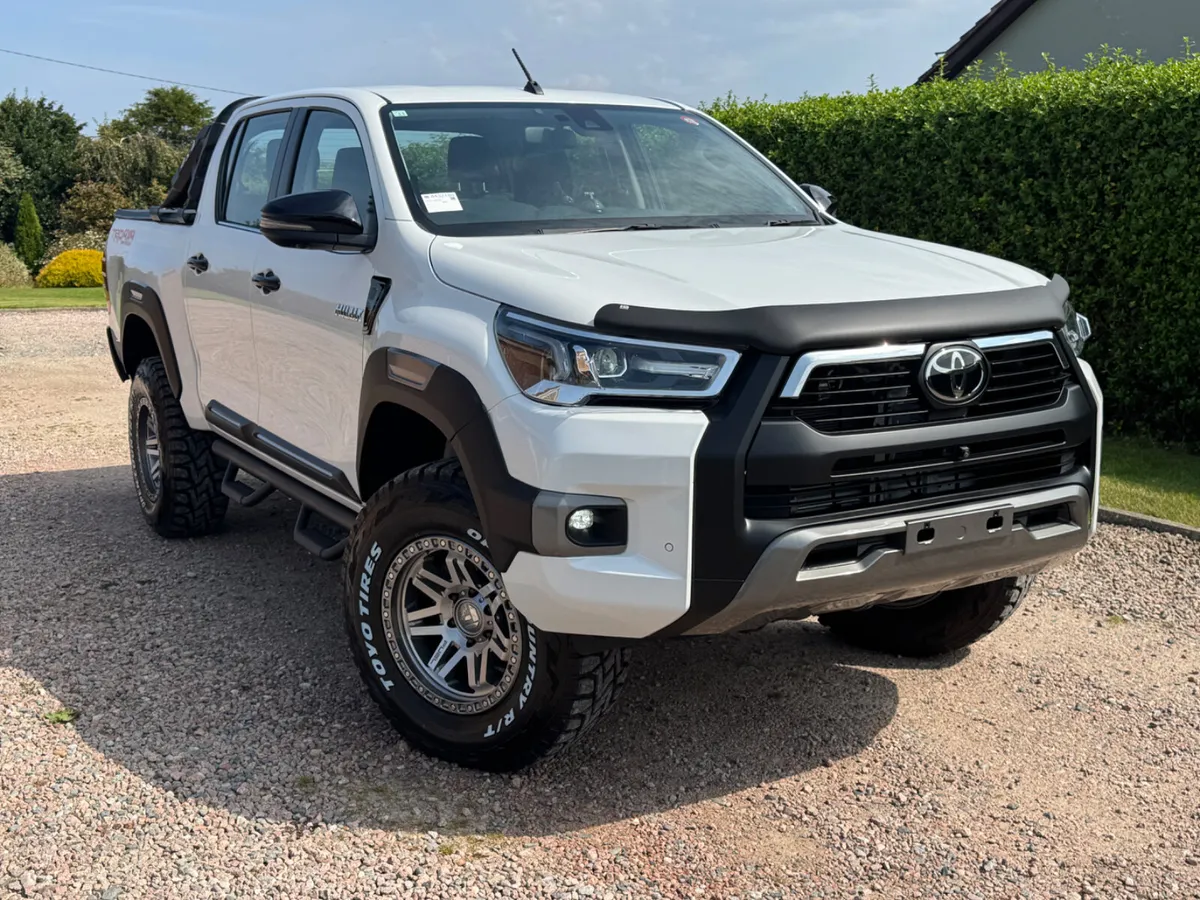 232 Toyota Hilux Z Edition Pick Up 2.4 Diesel - Image 1