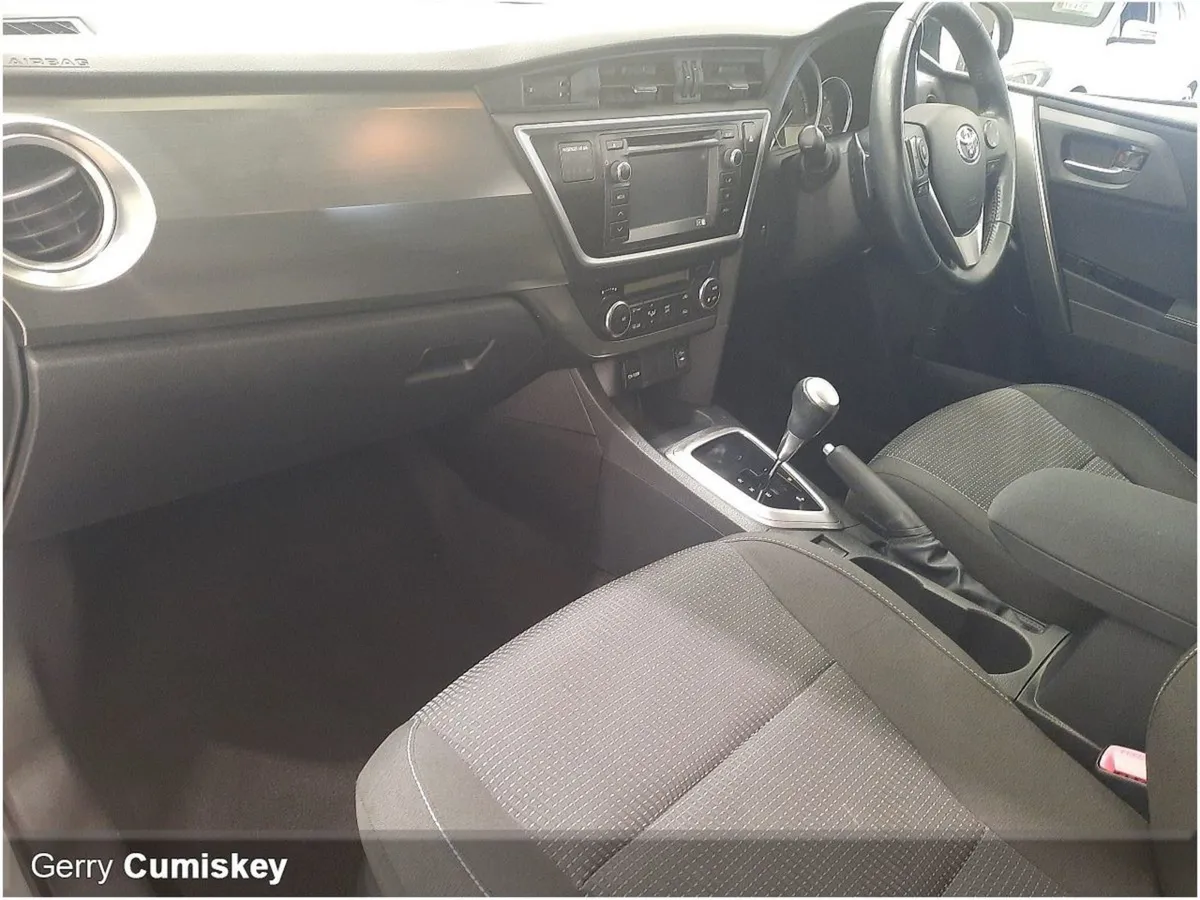 Toyota Auris 1.4 D-4d Luna Automatic - Image 2