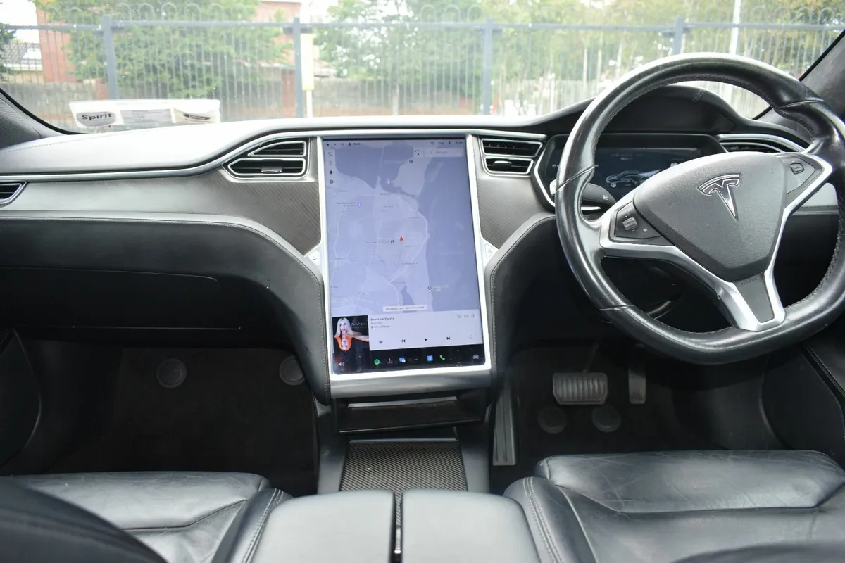 Tesla Model S 2017 - Image 3