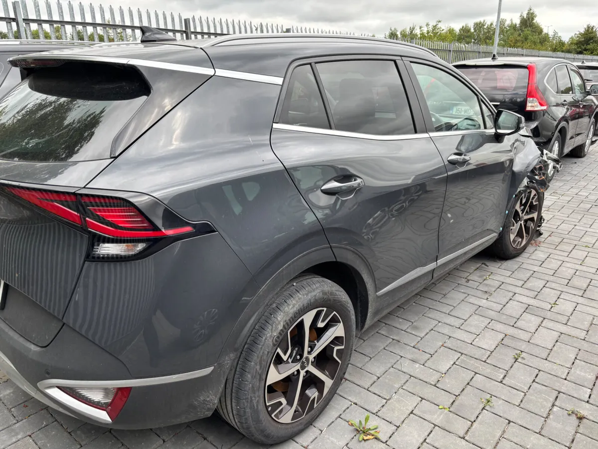24 Sportage K3 Diesel Starting Only 12km Light Dam - Image 3