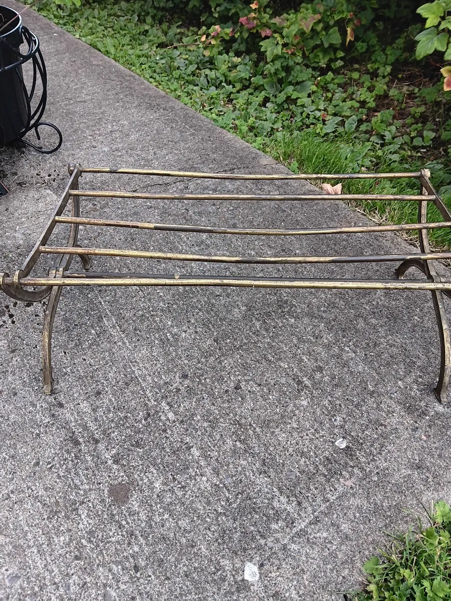 Vintage brass luggage/shoe rack - Image 2