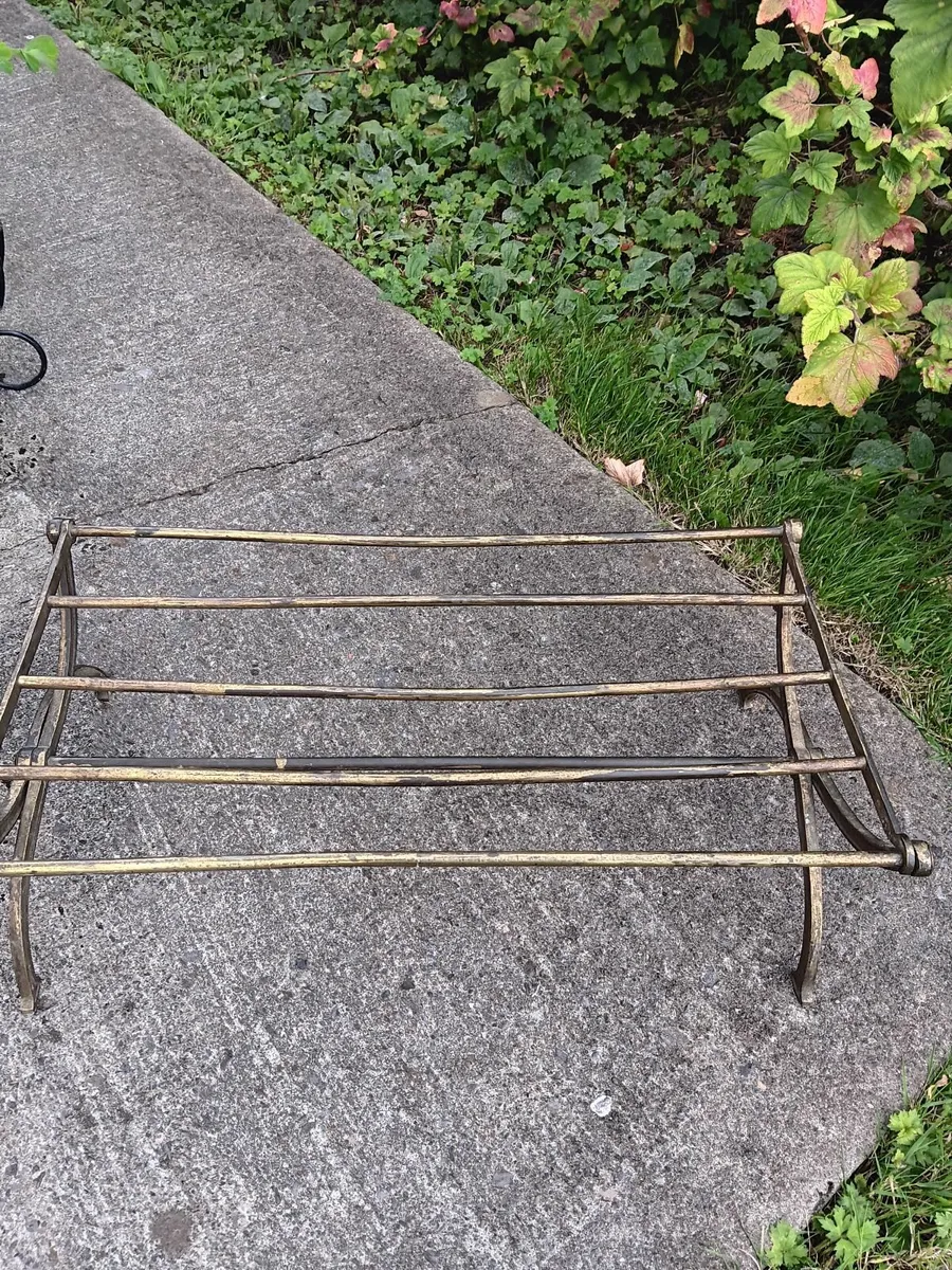 Vintage brass luggage/shoe rack - Image 3