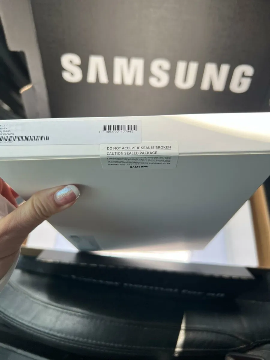 Samsung a9+ tablet - Image 1