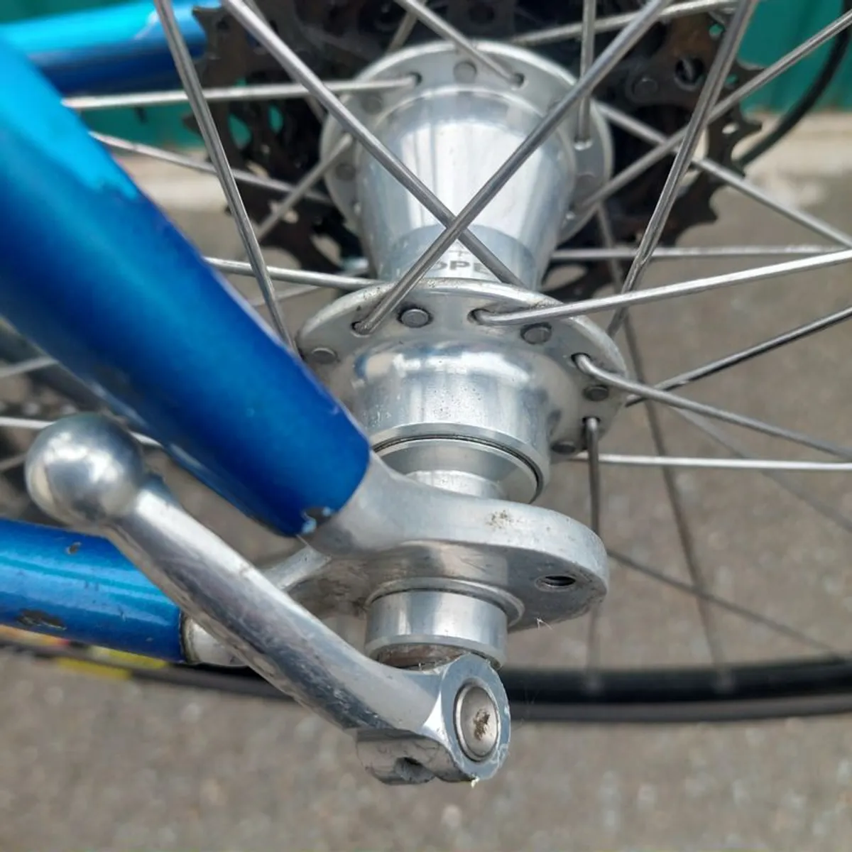 US Postal Trek Carbon - Image 1
