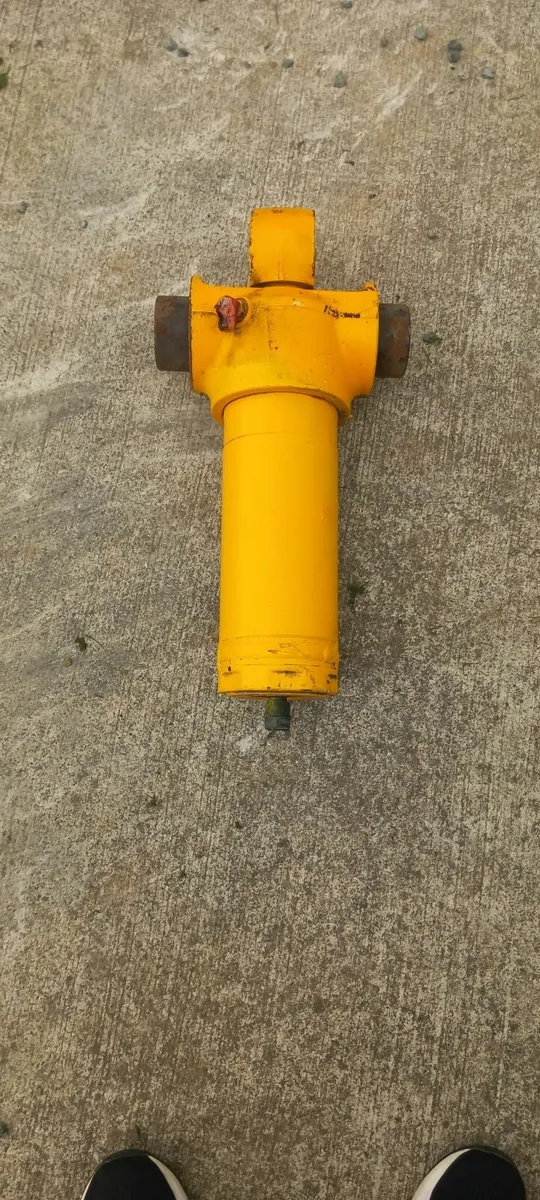Hydraulic Ram - Image 3