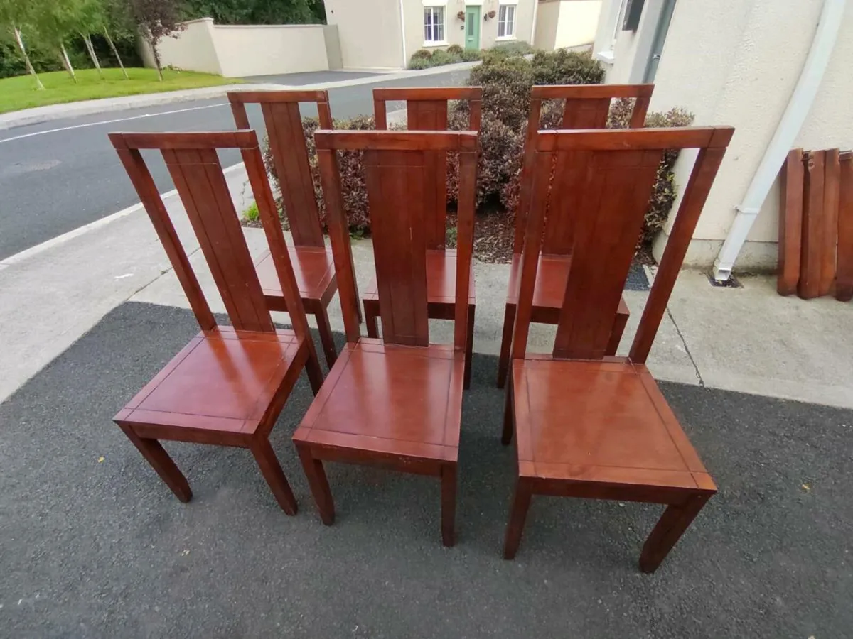 Kitchen dining table - Image 1