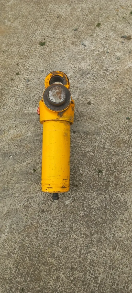 Hydraulic Ram - Image 4